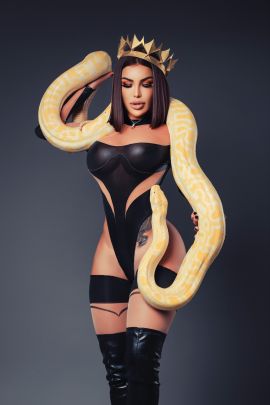 Karlita Real 48
