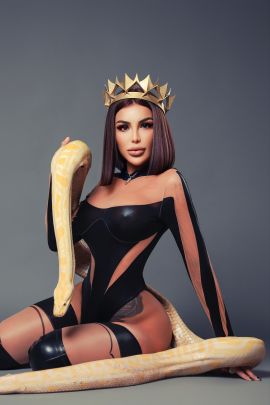 Karlita Real 49