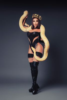 Karlita Real 54