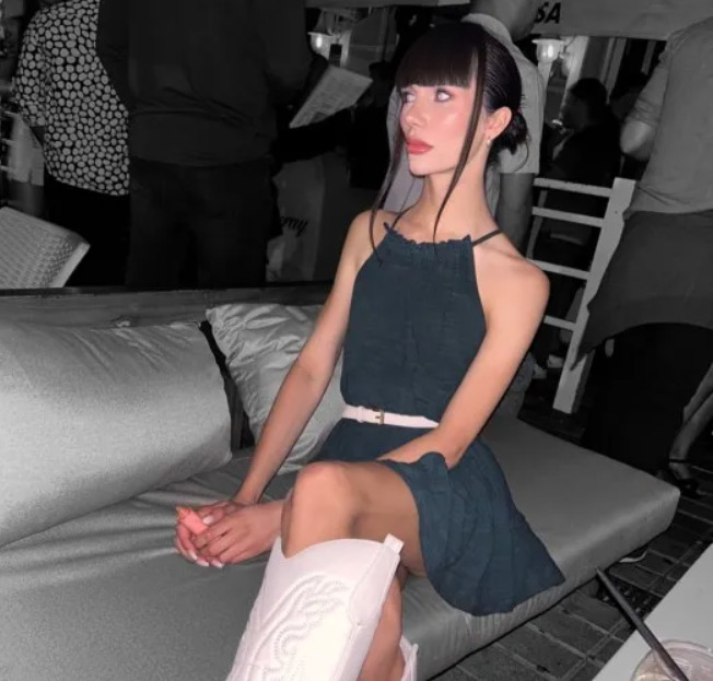Rebeca Lee 29