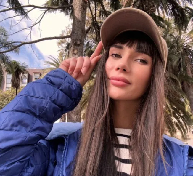 Rebeca Lee 33