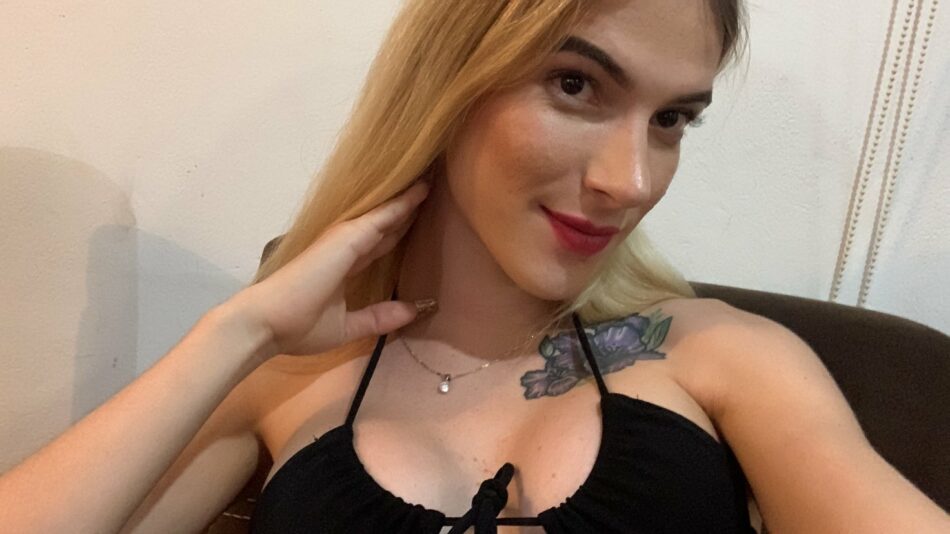 Myleni Adriana 52