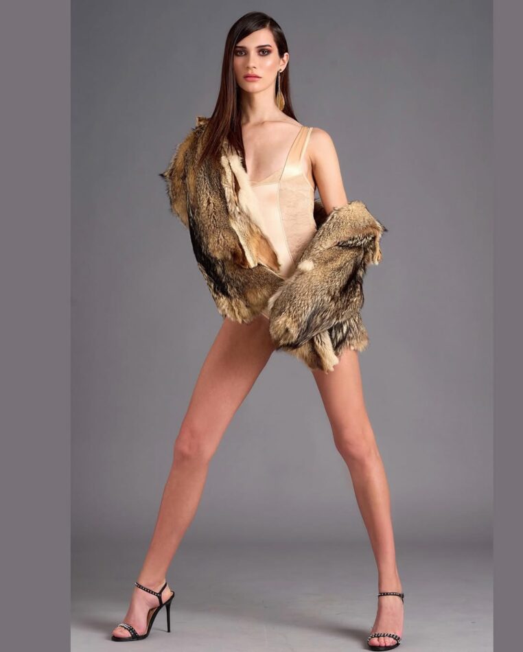 Rebeca Lee 13