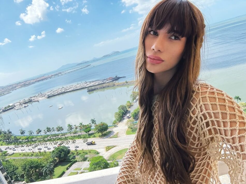 Rebeca Lee 15