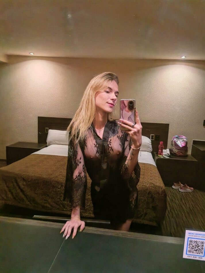 Myleni Adriana 53