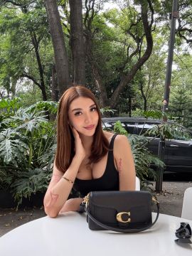 Leyah 9