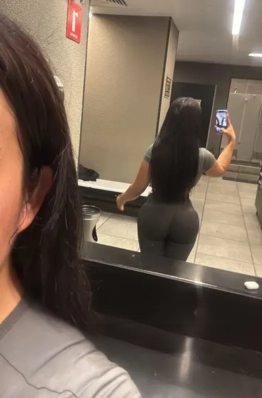 Emma Carolina 4