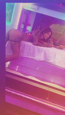Nicole 26