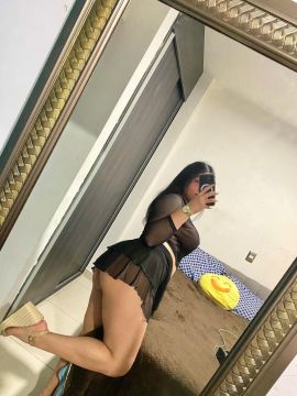 Melanie 30