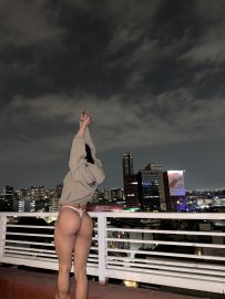 Camila 10